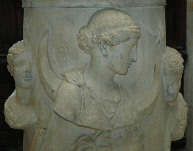 Altar_Selene_Louvre_WEB.jpg